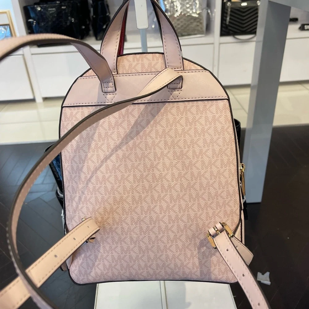 MICHAEL KORS Jaycee Medium Signature Logo Backpack
POWDER BLUSH
NWT - Picture 4 of 16